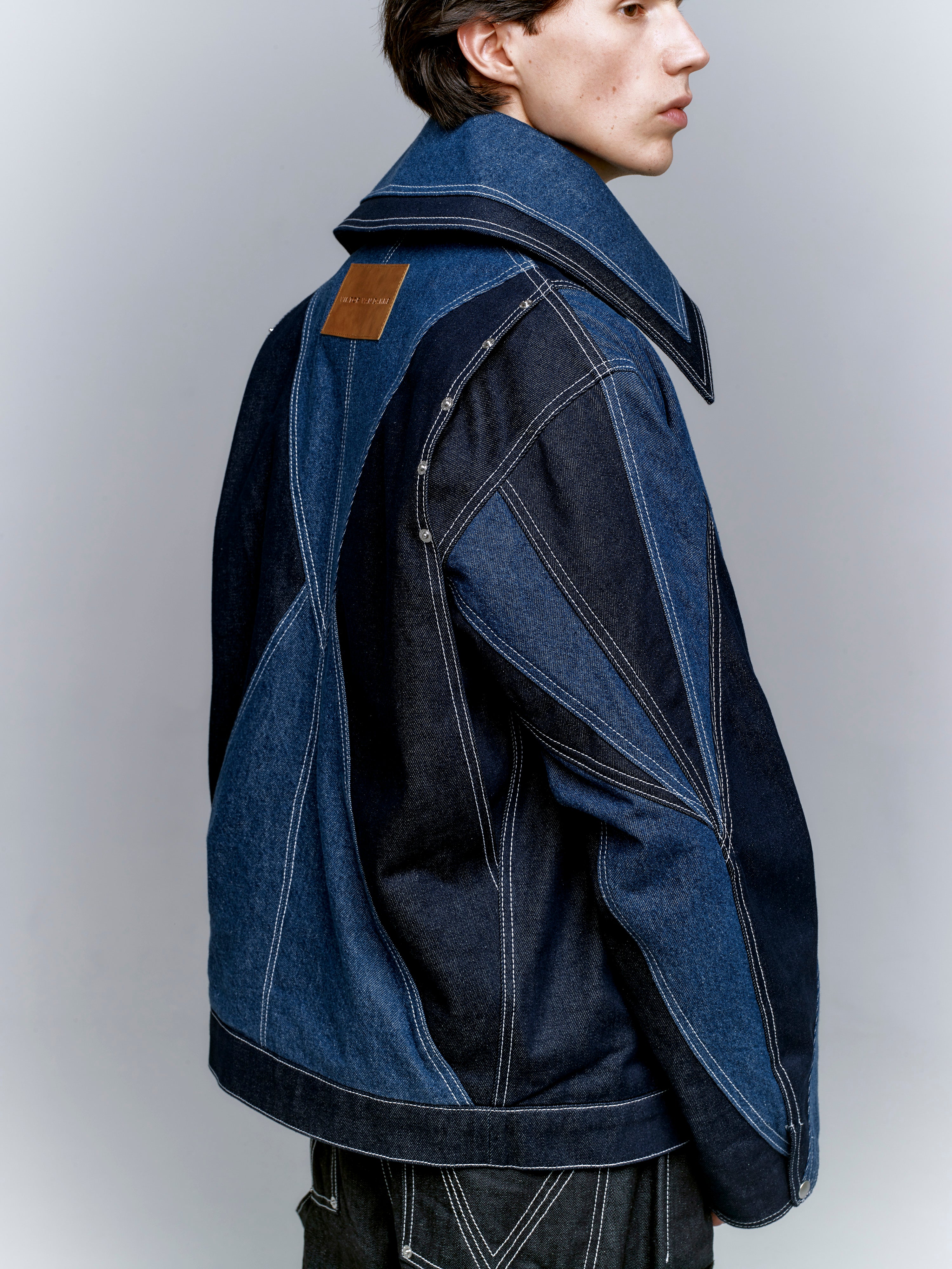 TWO-TONED V JACKET — The Aligned